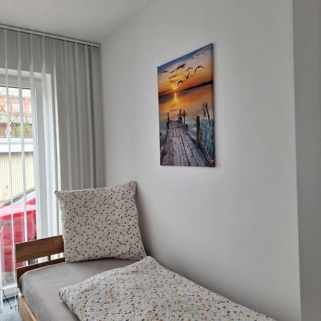 Maje Am Alten Binnenhafen Emden Eksteriør bilde