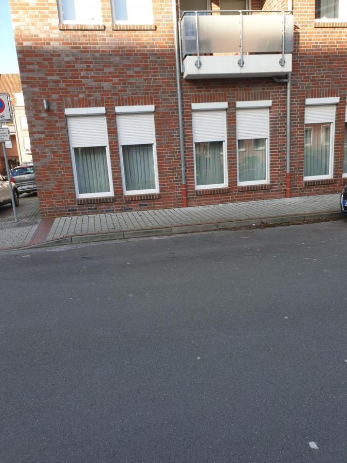 Maje Am Alten Binnenhafen Emden Eksteriør bilde